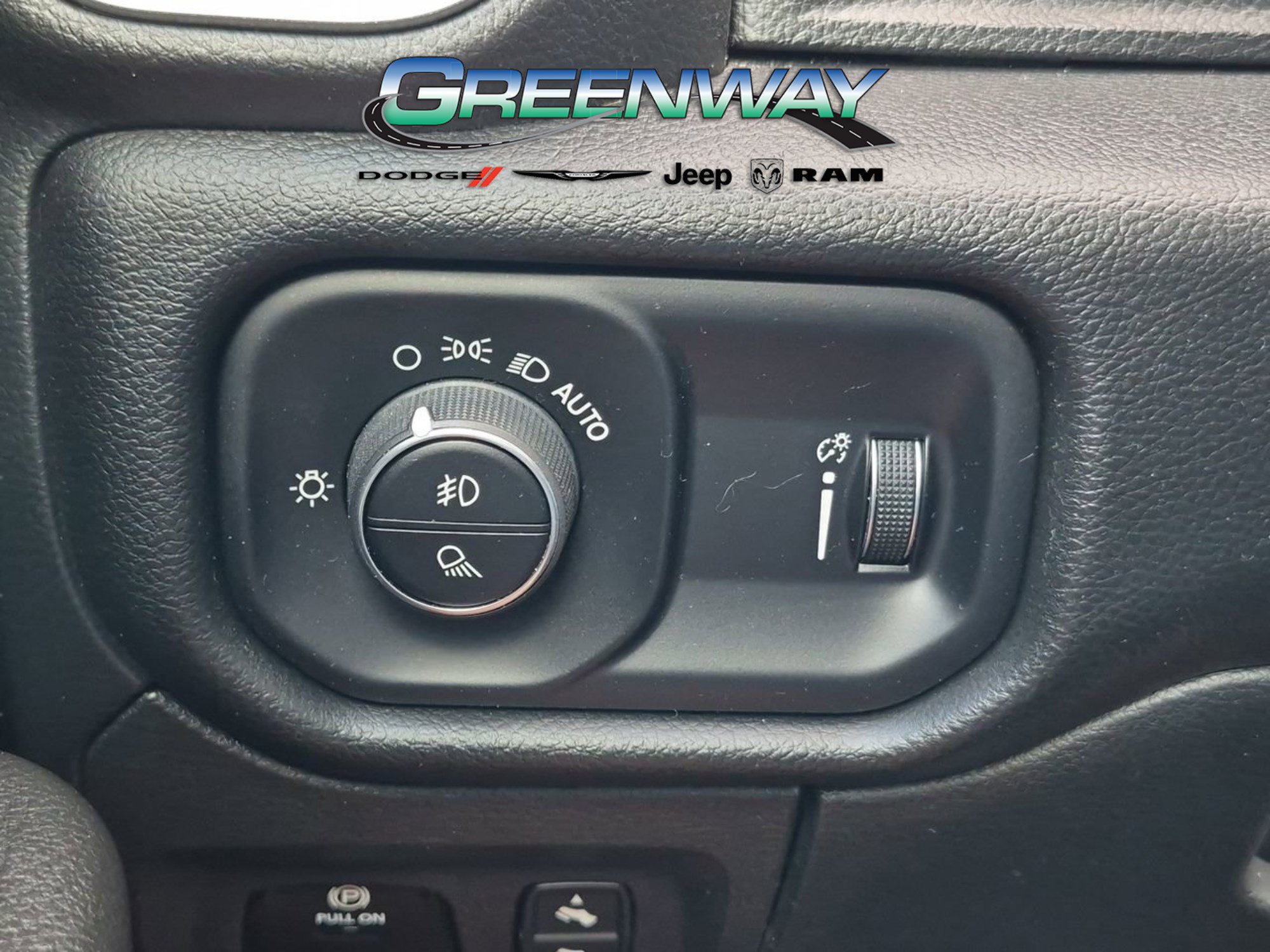 Used 2023 RAM 1500 Big Horn AWD/4WD image 14