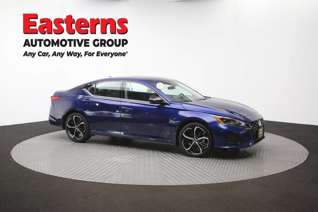 Used 2024 Nissan Altima 2.5 SR w/ SR Premium Package FWD image 49