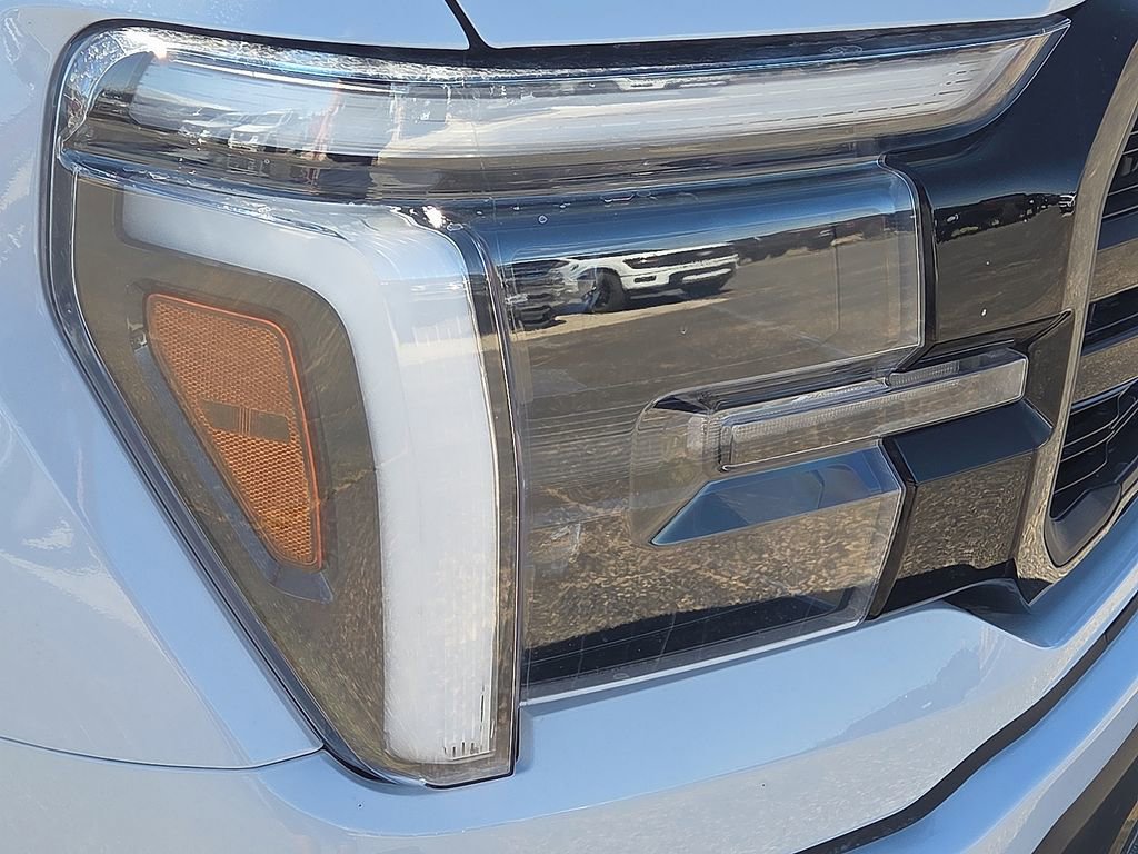 Used 2025 Ford F150 Lariat w/ Equipment Group 501A Mid image 10