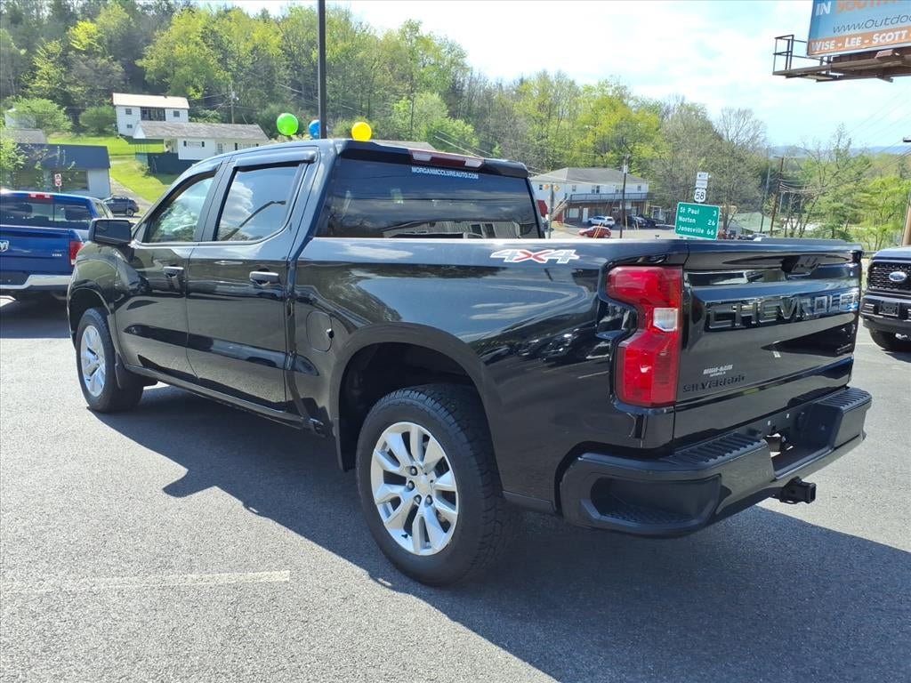 Used 2023 Chevrolet Silverado 1500 Custom w/ LPO, Dark Essentials Package AWD/4WD image 4