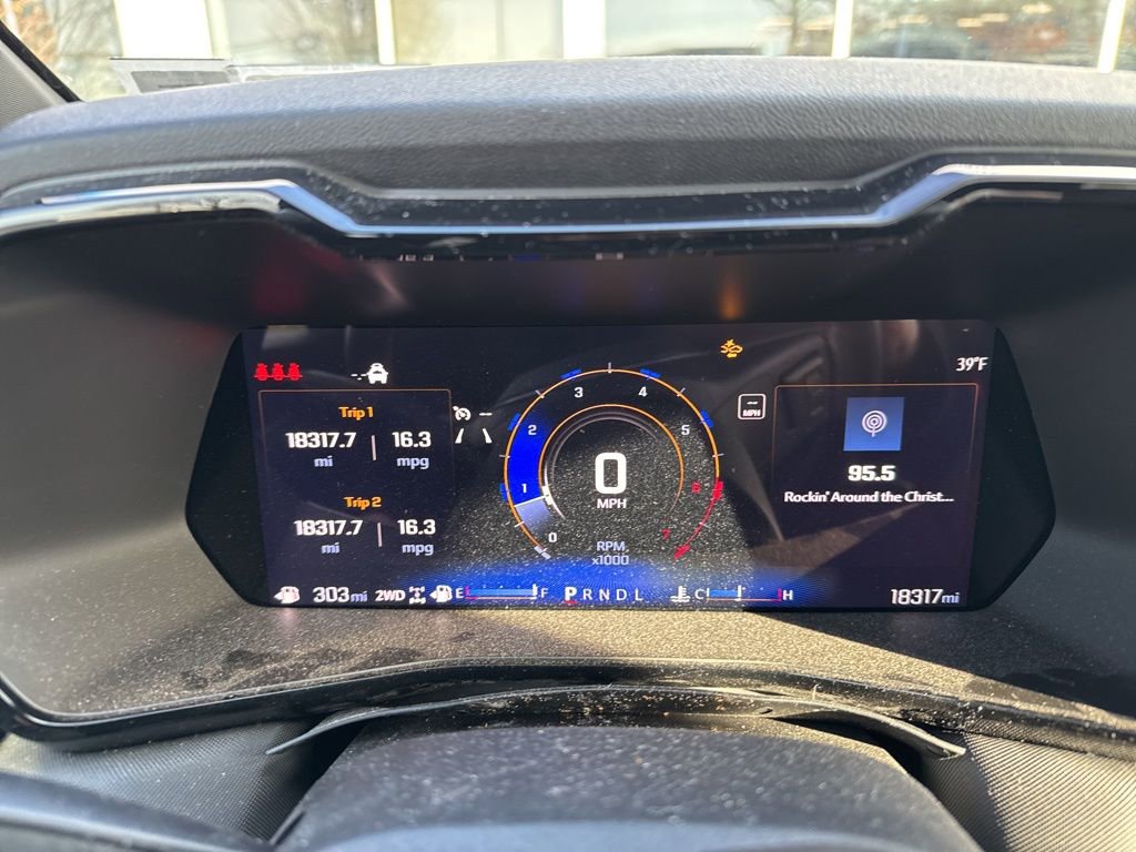 Used 2025 Chevrolet Colorado Z71 w/ Technology Package image 2