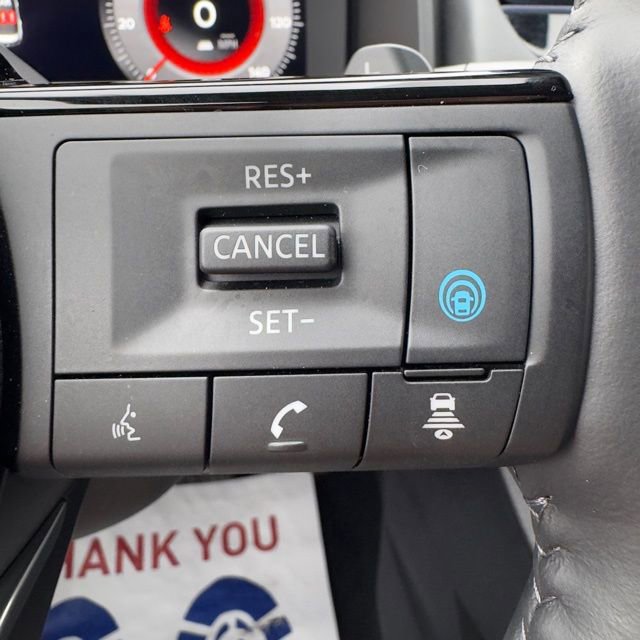 Used 2024 Nissan Rogue SL image 24