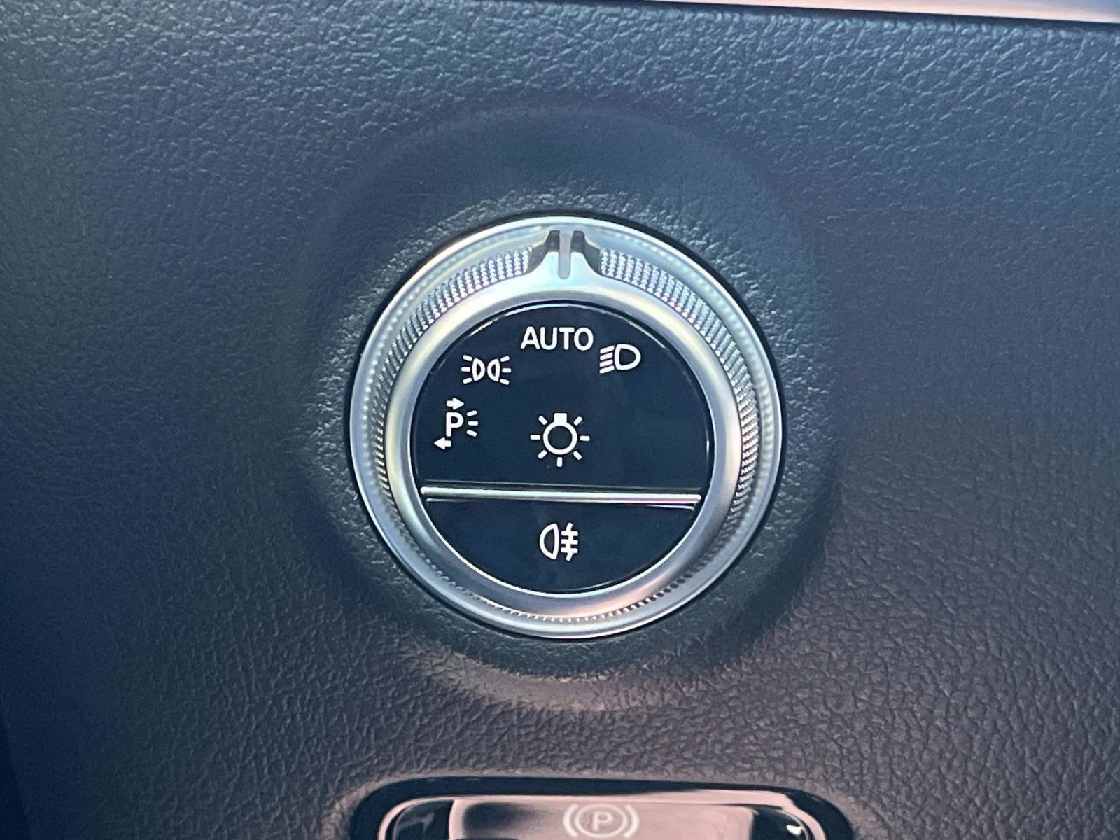 Certified 2023 Mercedes-Benz C 300 4MATIC Sedan image 24