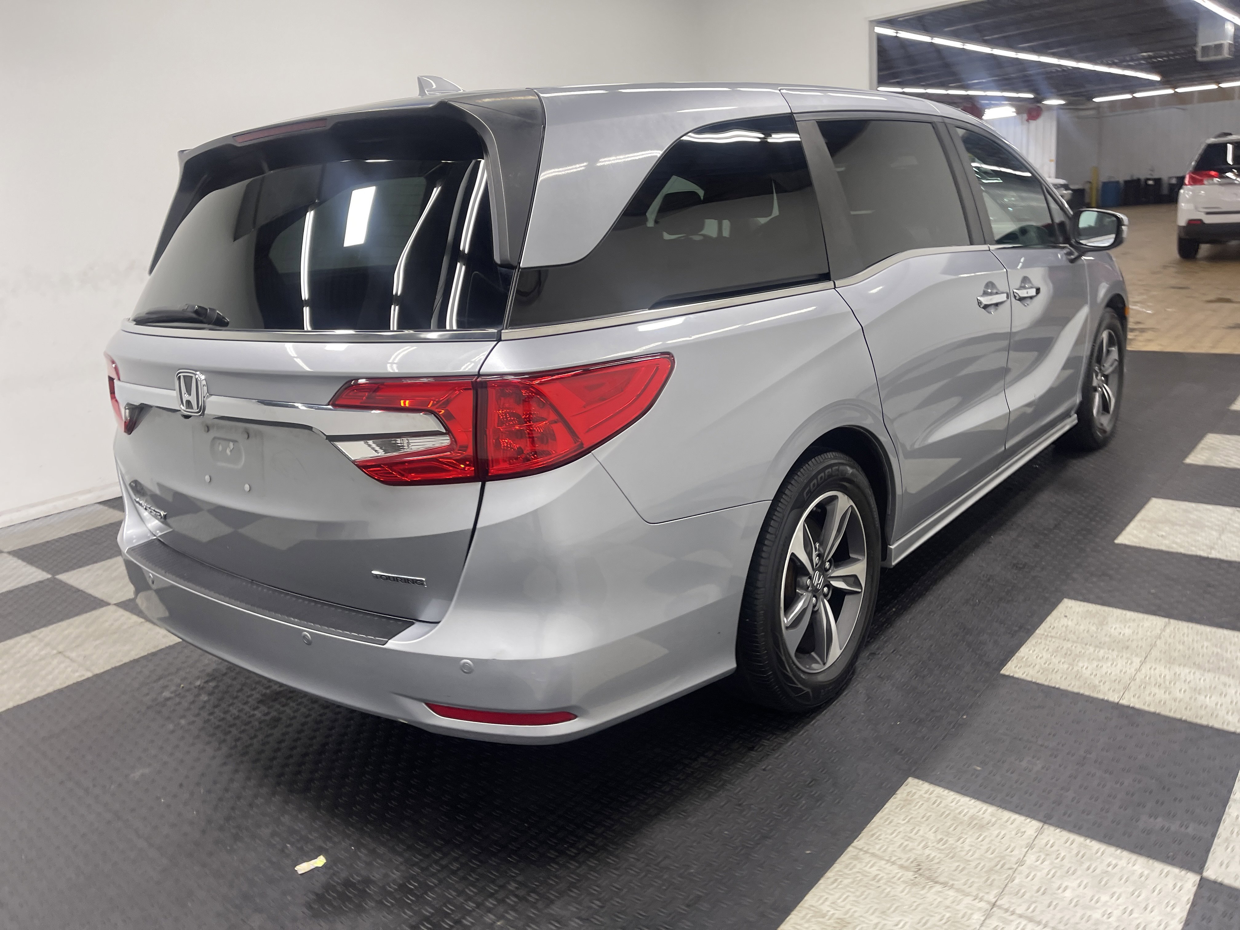 Used 2020 Honda Odyssey Touring image 5