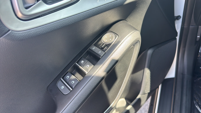 Certified 2025 Kia Soul S FWD image 22