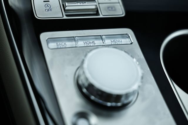 Certified 2026 Genesis GV70 2.5T image 40