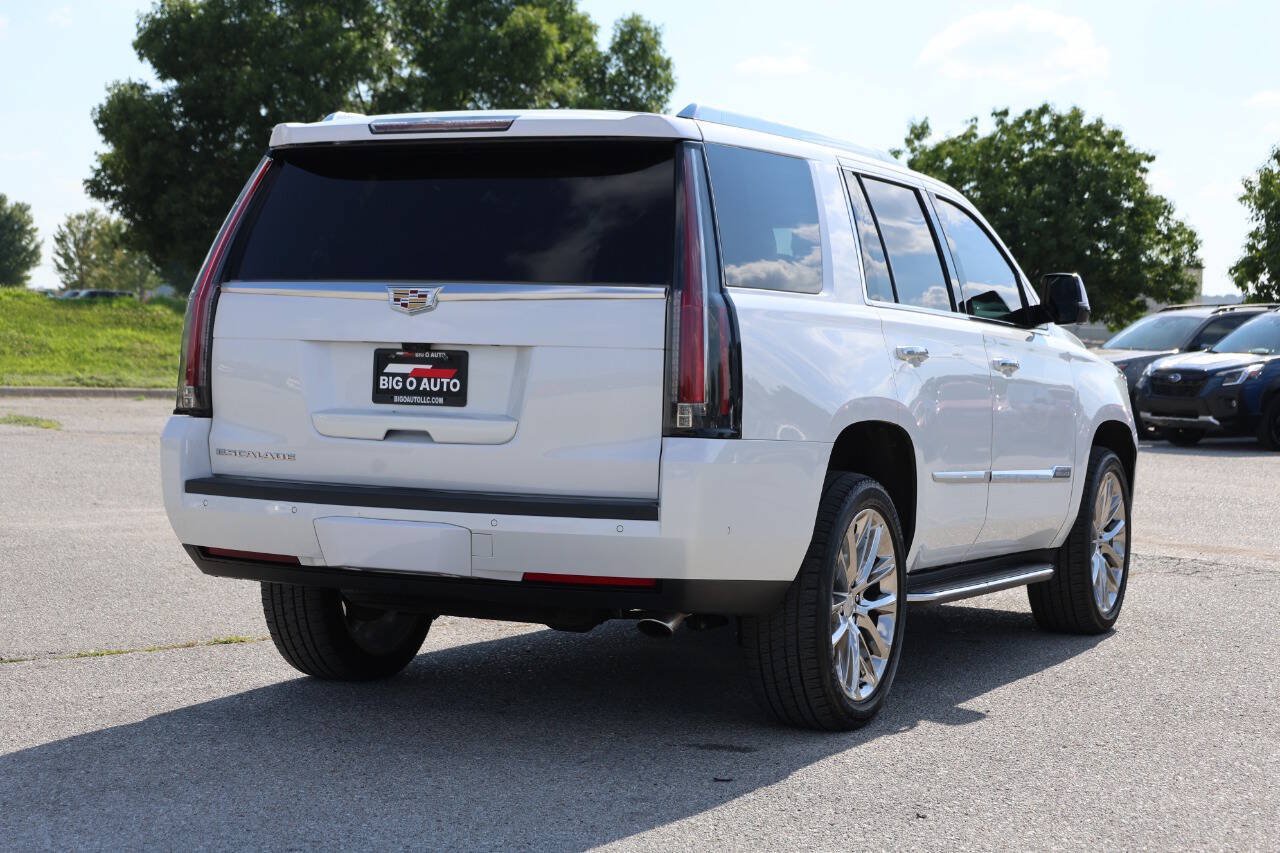 Used 2020 Cadillac Escalade Luxury AWD/4WD image 9