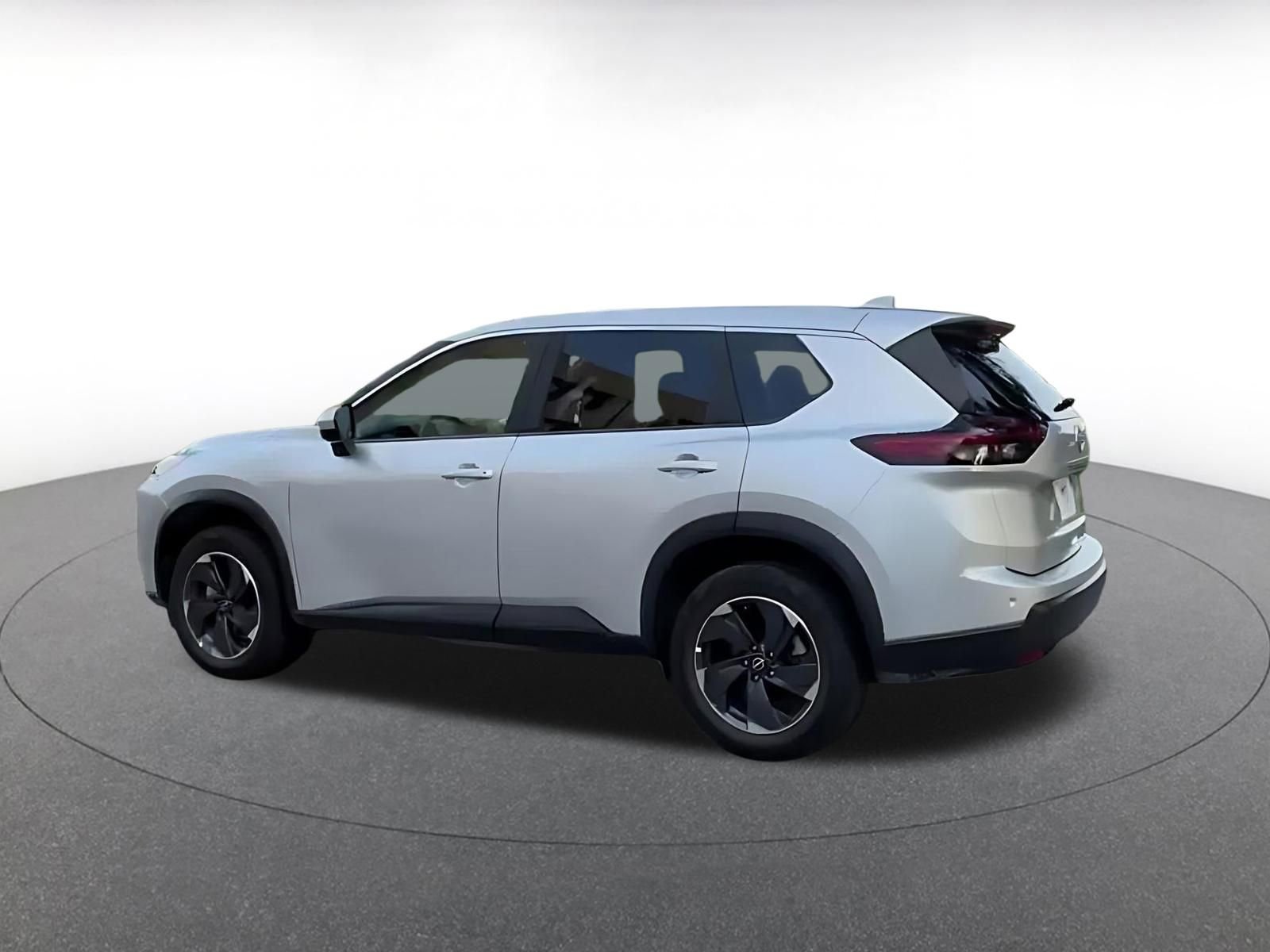 Used 2025 Nissan Rogue SV FWD image 9