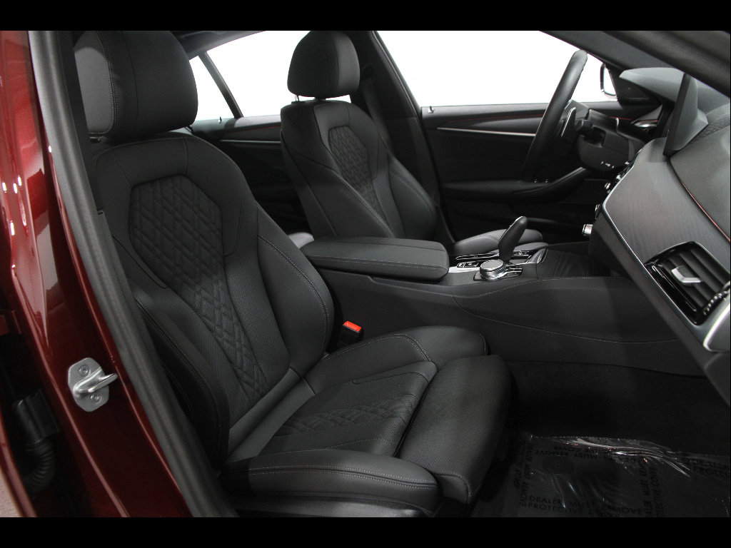 Certified 2023 BMW 540i xDrive w/ M Sport Package image 18