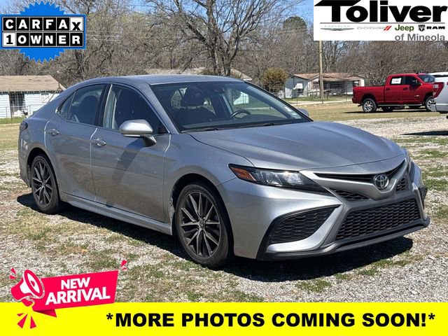 Used 2024 Toyota Camry SE