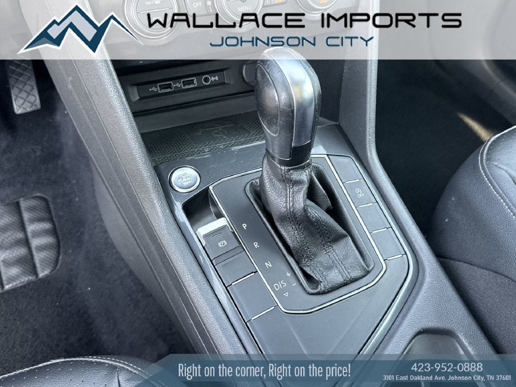 Used 2020 Volkswagen Tiguan SEL FWD image 18