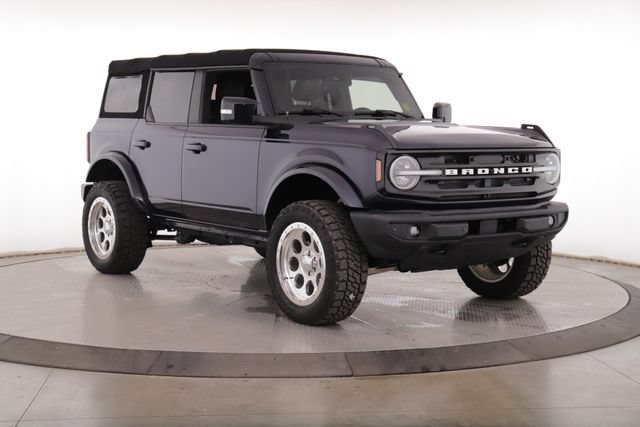 Used 2021 Ford Bronco Outer Banks AWD/4WD image 2