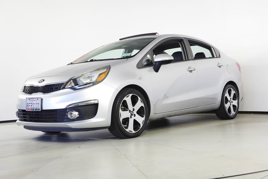 Used 2016 Kia Rio SX image 2