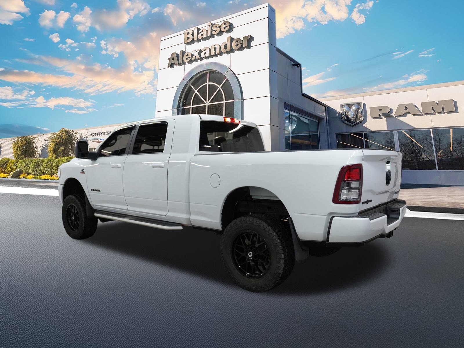 Used 2023 RAM 2500 Lone Star w/ Night Edition image 10