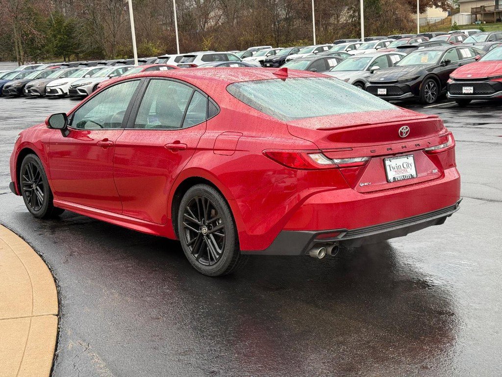 Certified 2025 Toyota Camry SE FWD image 7