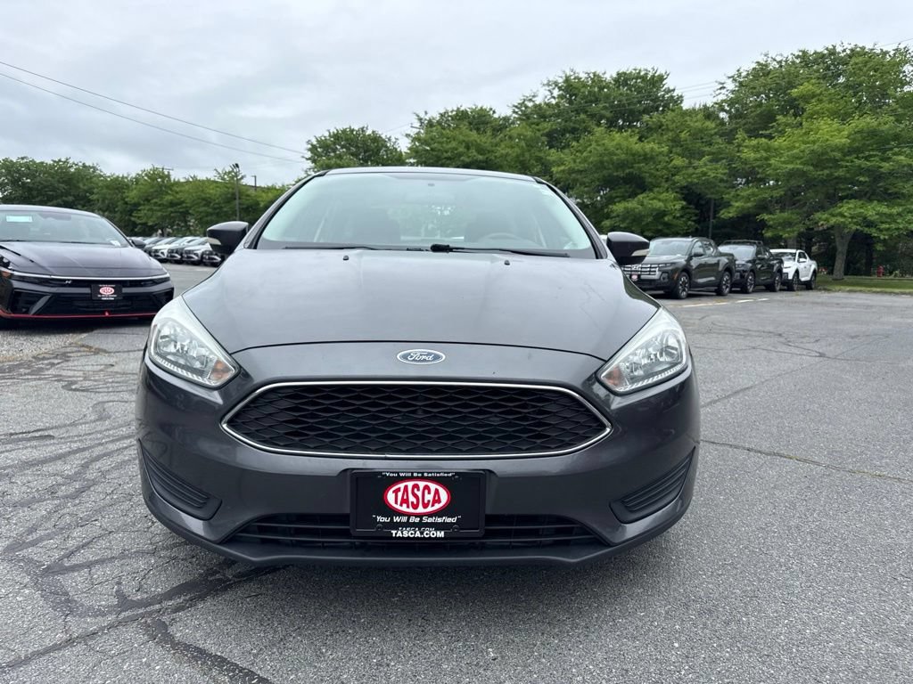 Used 2015 Ford Focus SE FWD image 2