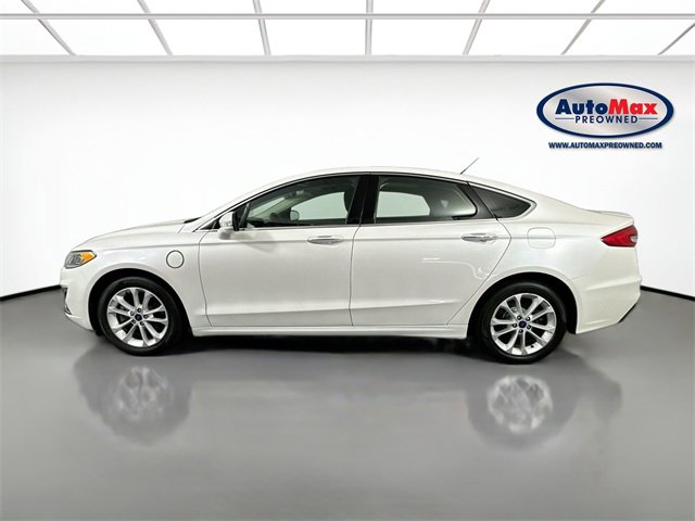 Used 2020 Ford Fusion Energi Titanium image 9
