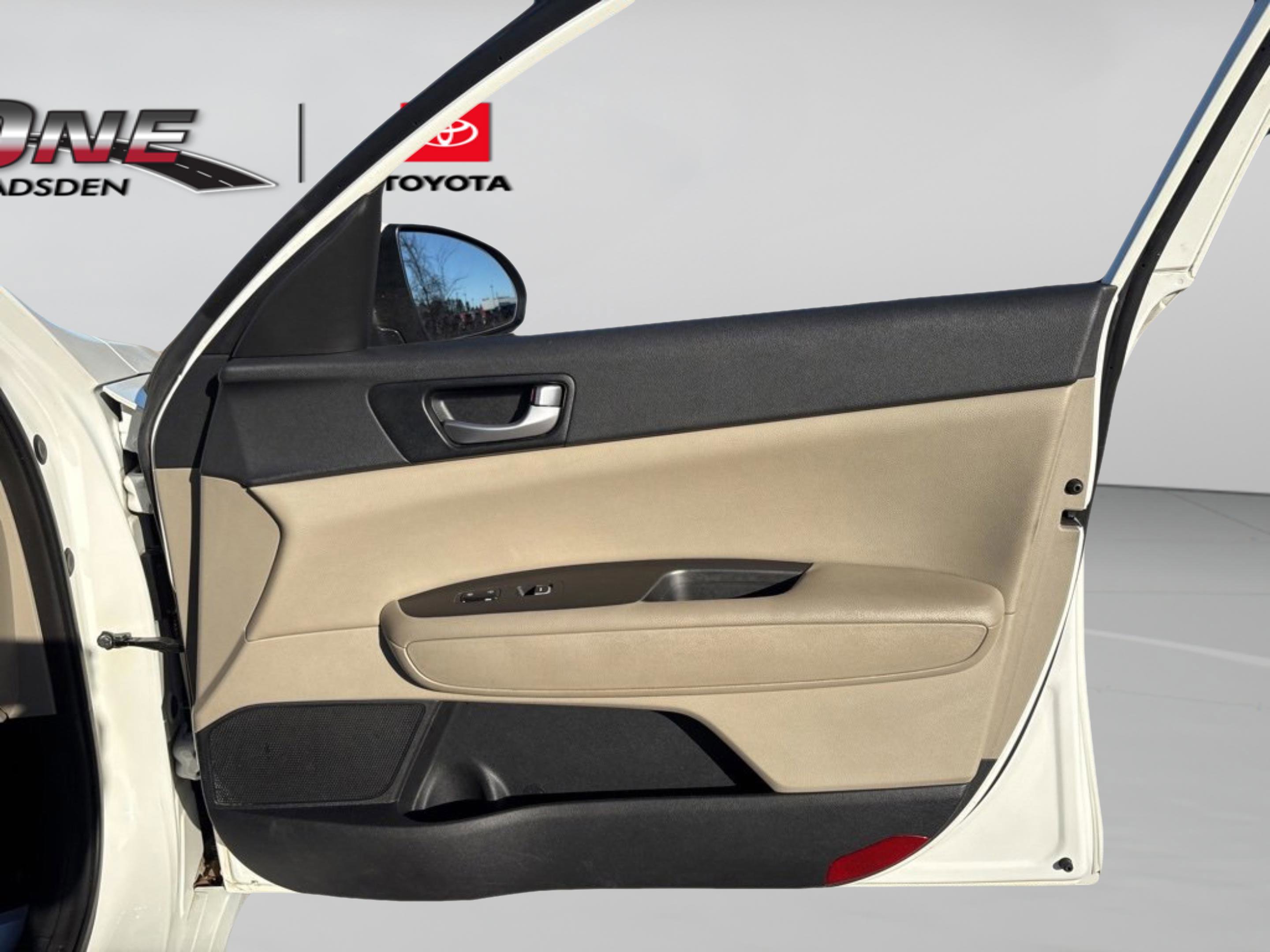 Used 2016 Kia Optima LX image 36