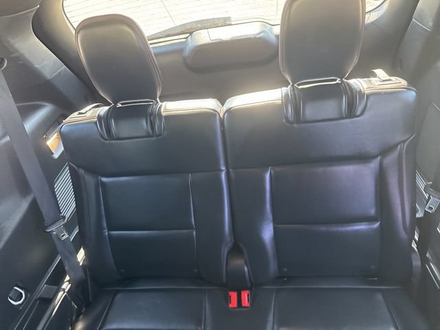 Used 2025 Ford Explorer ST-Line w/ ST-Line Street Pack AWD/4WD image 26