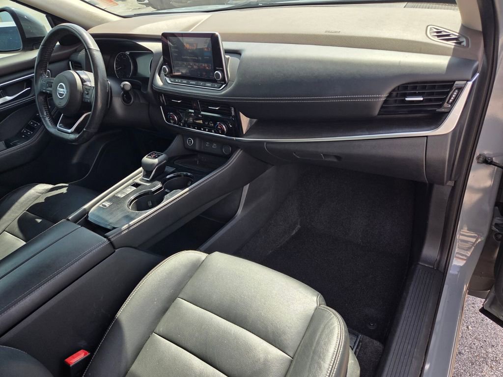 Used 2021 Nissan Rogue SL FWD image 16
