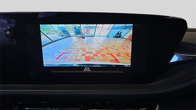 Used 2025 Buick Envista Sport Touring w/ Convenience I Package image 17