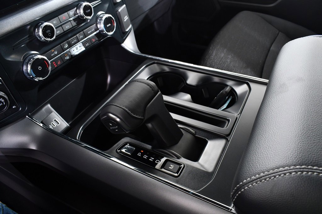 New 2025 Ford F150 XLT w/ Equipment Group 302A MID image 32