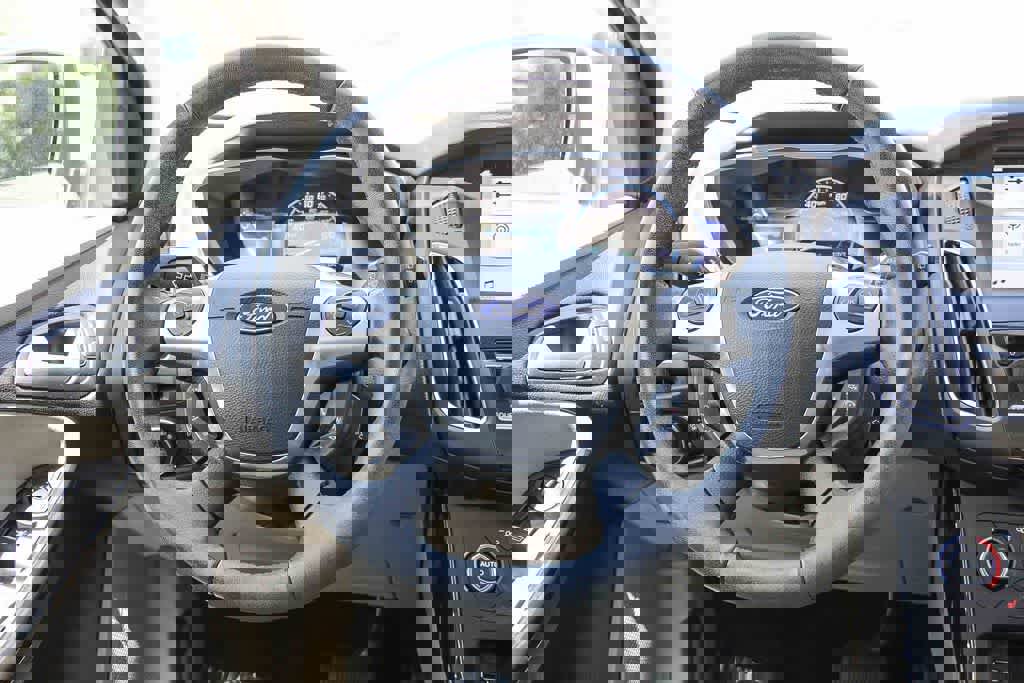 Used 2017 Ford Focus Electric Hatchback image 15