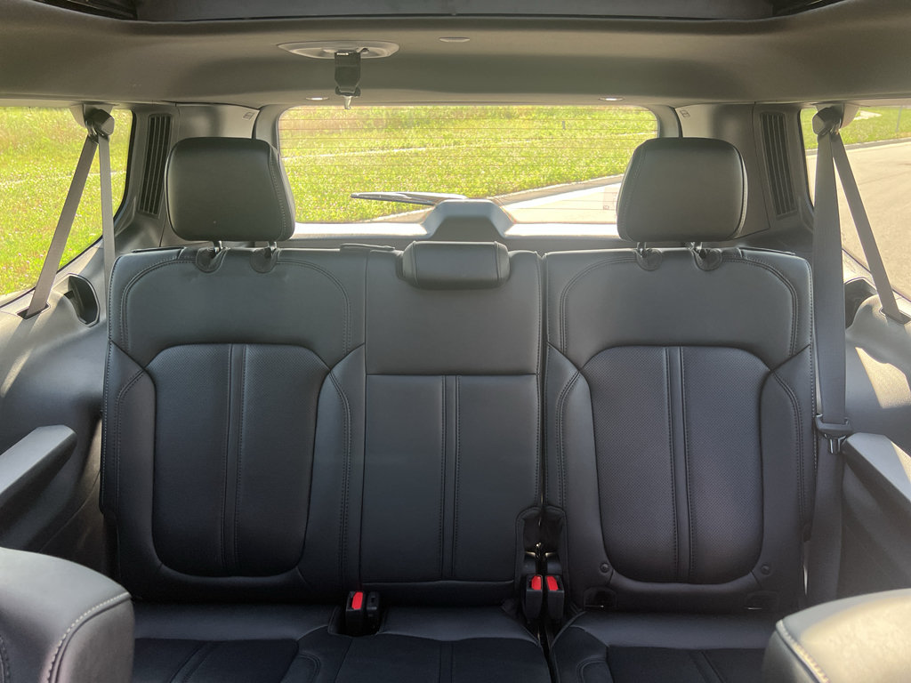 New 2026 Jeep Grand Wagoneer L Limited AWD/4WD image 41