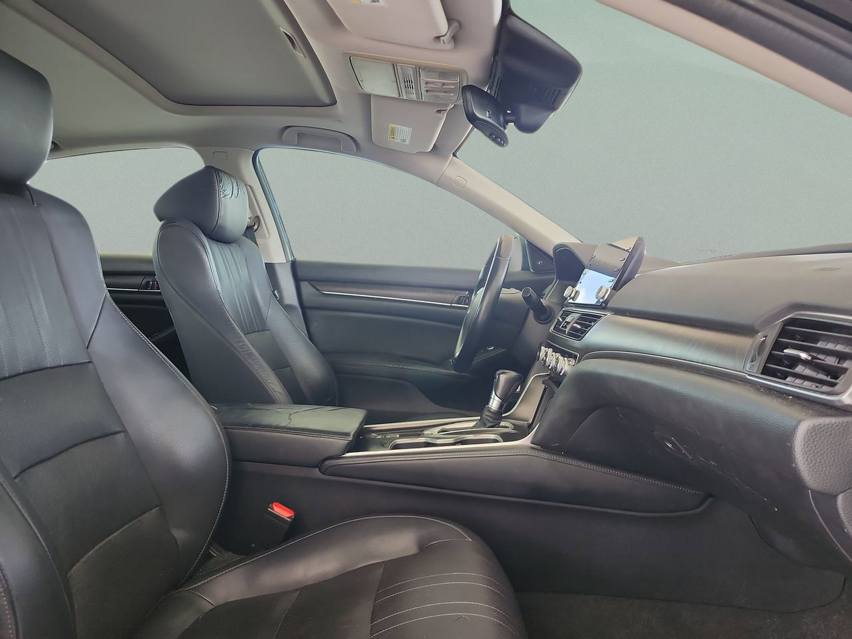 Used 2018 Honda Accord EX-L image 18