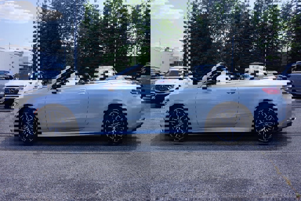 Used 2022 Mercedes-Benz E 450 Cabriolet w/ AMG Line image 4