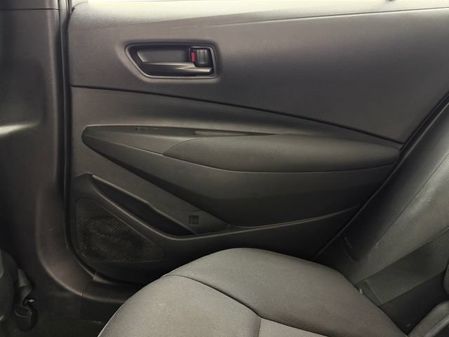 Used 2025 Toyota Corolla LE FWD image 33
