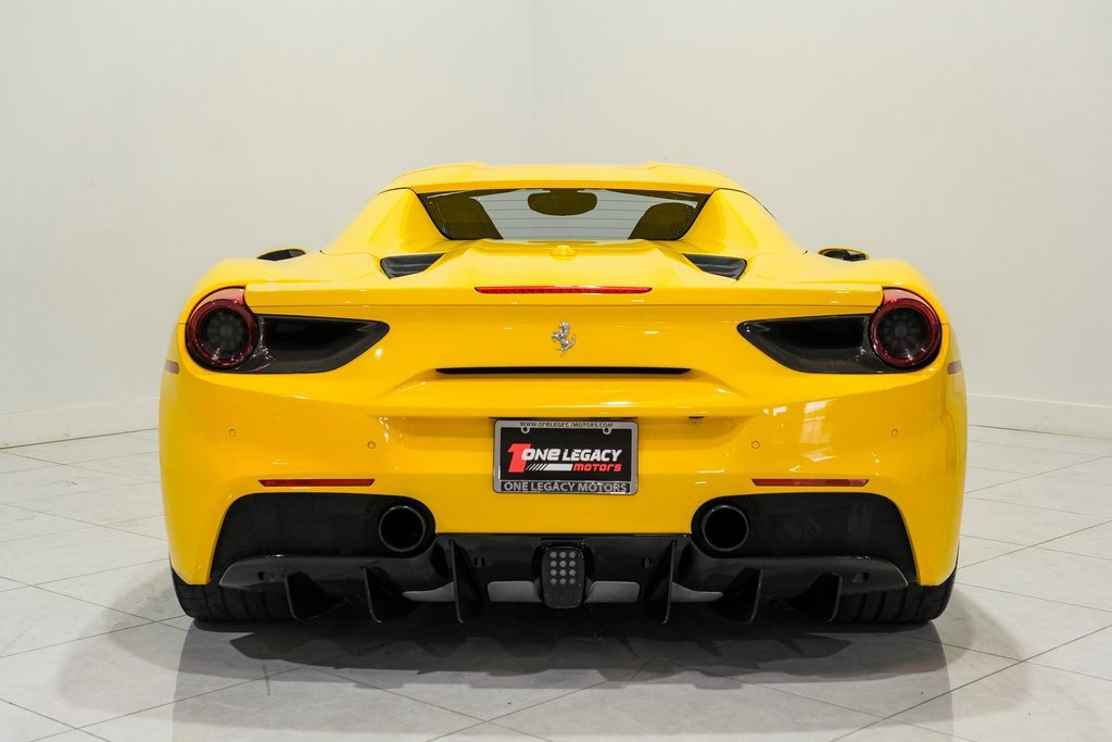 Used 2017 Ferrari 488 Spider image 14