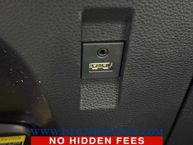 Used 2019 Toyota Corolla XSE image 39