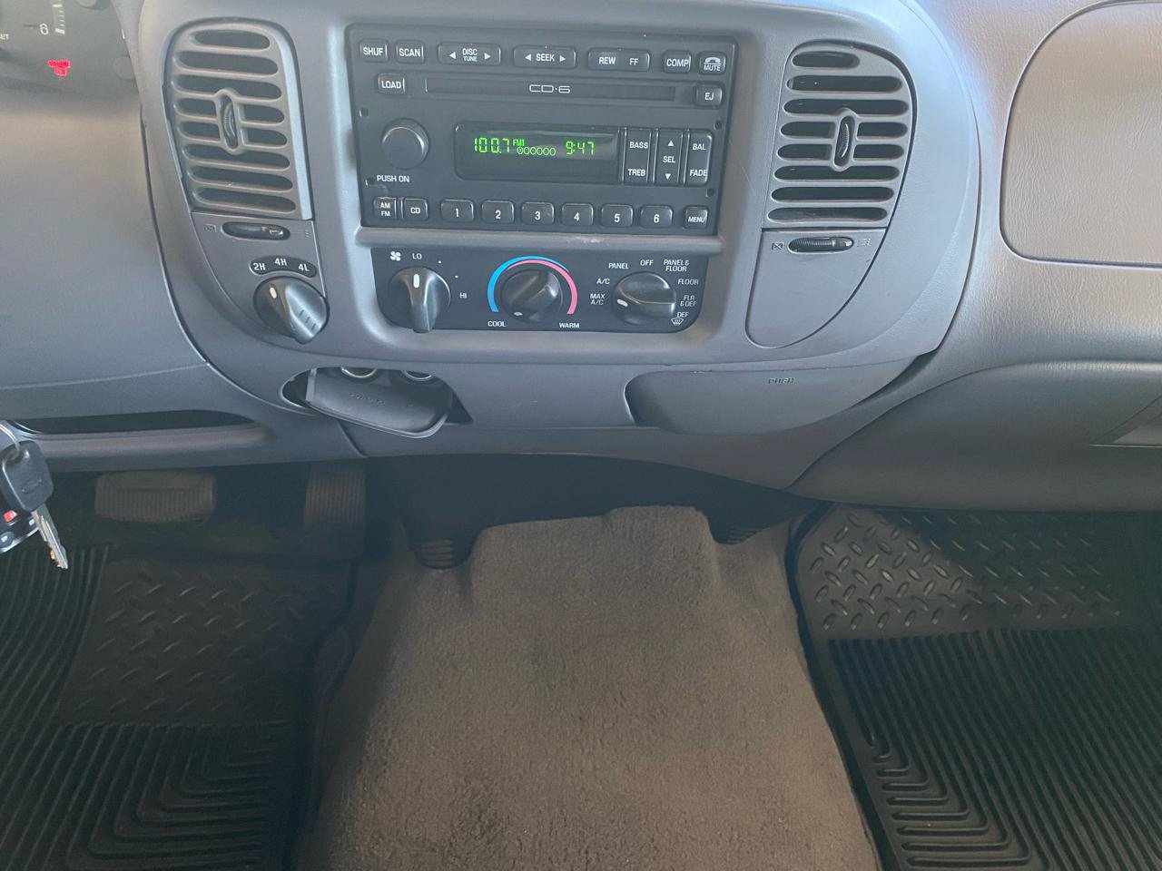 Used 2003 Ford F150 XLT AWD/4WD image 10