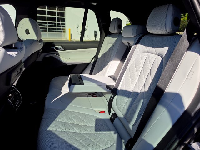 Certified 2023 BMW X5 xDrive40i w/ M Sport Package AWD/4WD image 12