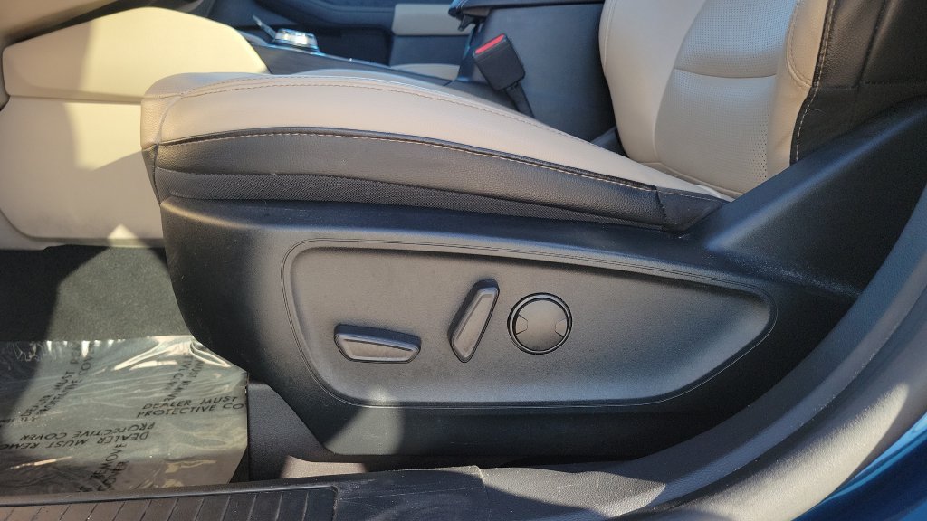 Used 2020 Ford Escape SEL FWD image 16