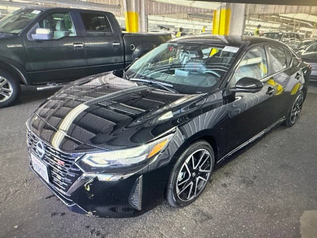 Certified 2025 Nissan Sentra SR w/ SR Premium Package FWD image 29