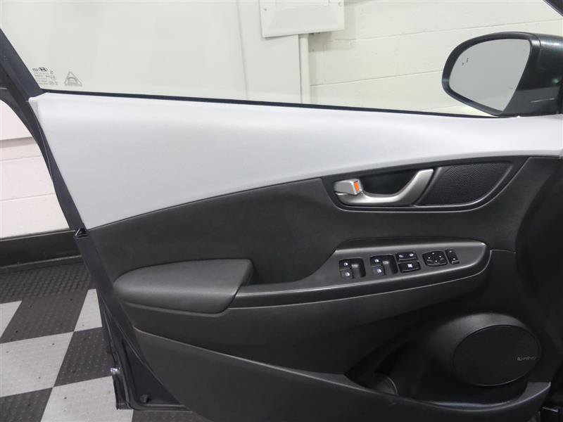 Used 2021 Hyundai Kona Ultimate w/ Cargo Package FWD image 18