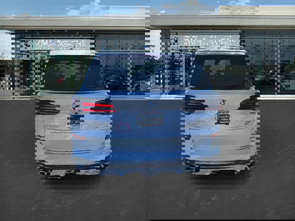 Used 2026 BMW X5 xDrive50e w/ M Sport Package image 8