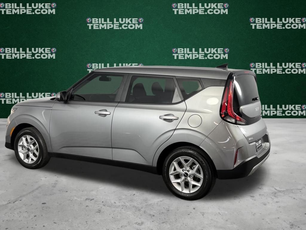 Used 2025 Kia Soul LX w/ LX Technology Package image 9