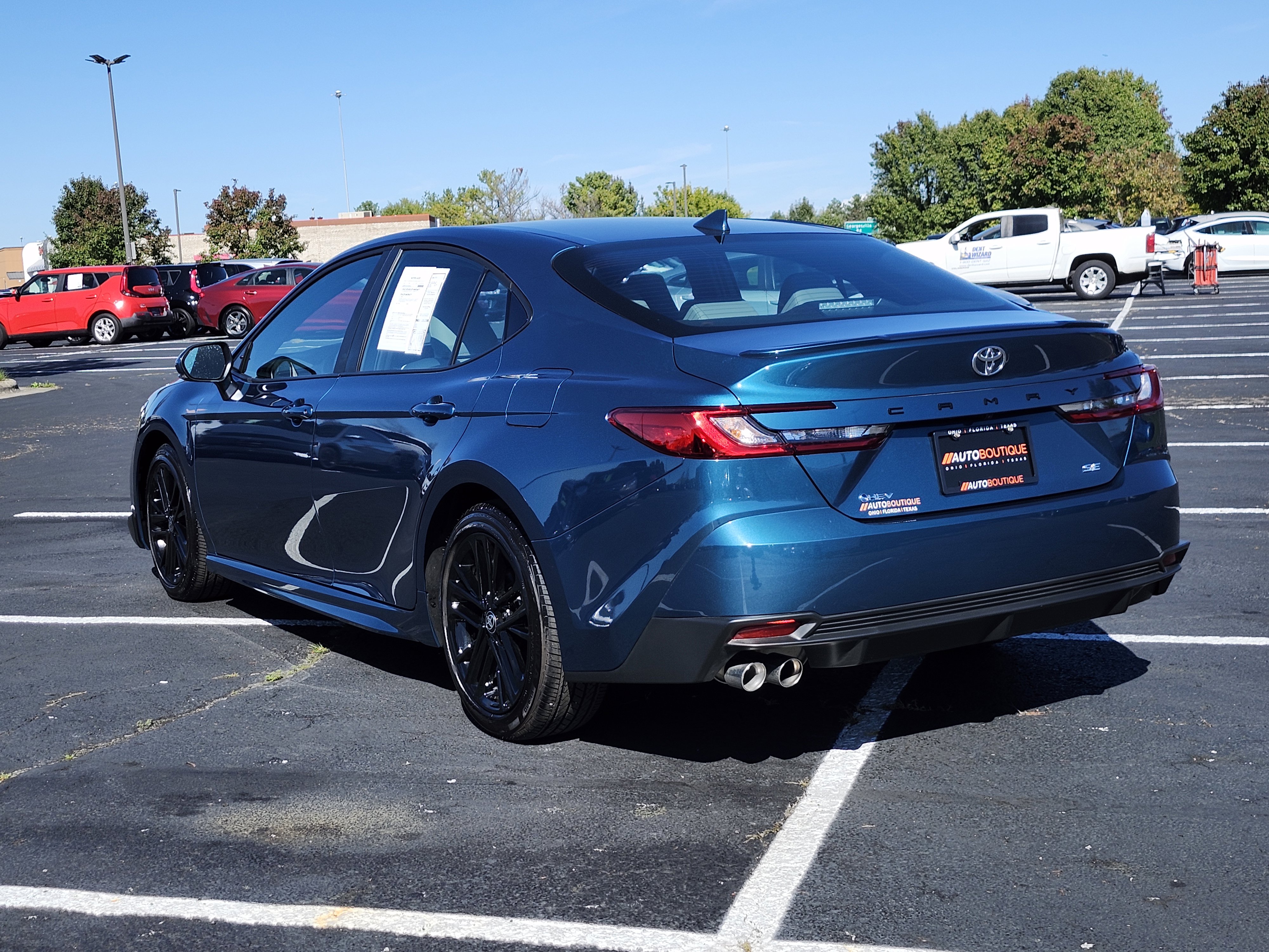 Used 2025 Toyota Camry LE image 8