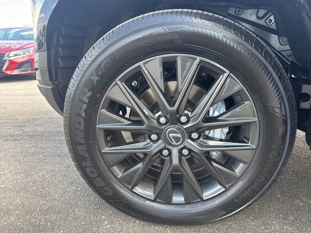 Used 2026 Lexus GX 550 image 30