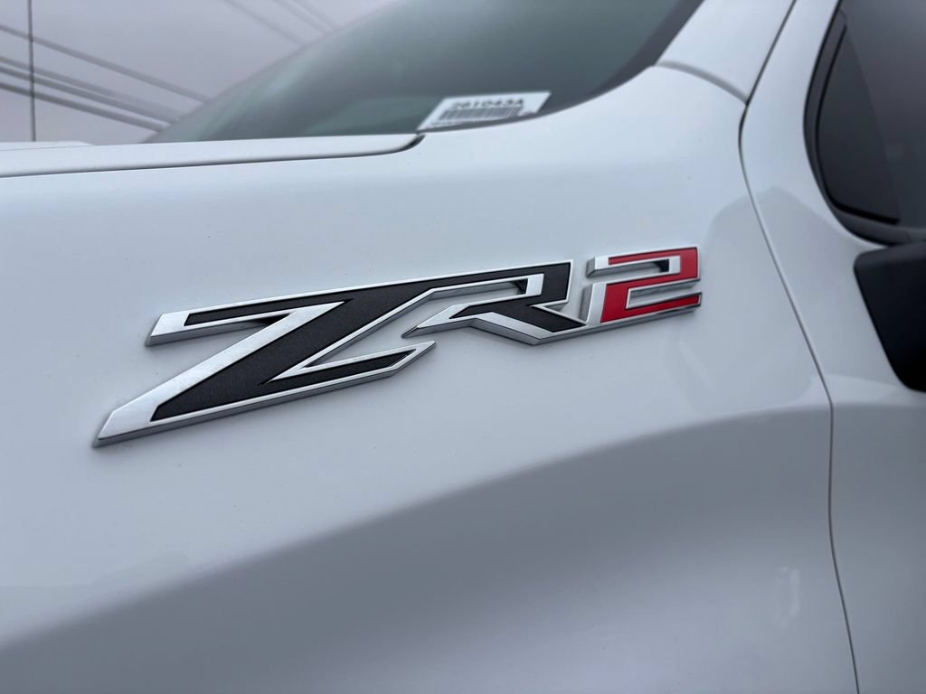 Used 2025 Chevrolet Silverado 1500 ZR2 w/ Technology Package AWD/4WD image 7