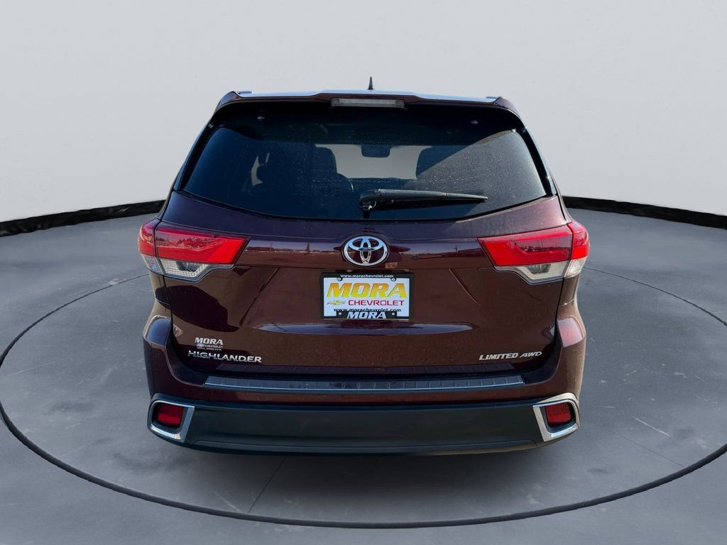 Used 2019 Toyota Highlander Limited image 5