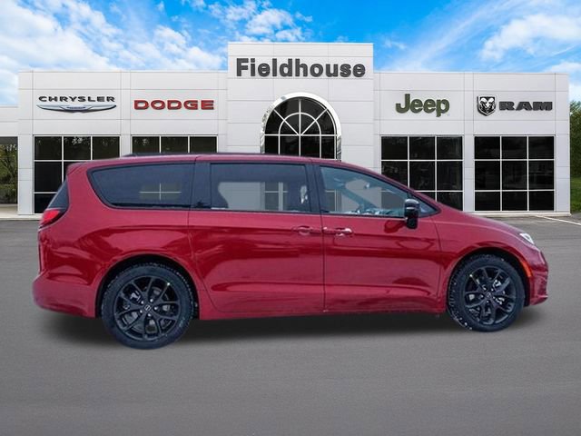 New 2026 Chrysler Pacifica Select w/ S Appearance Package FWD image 5