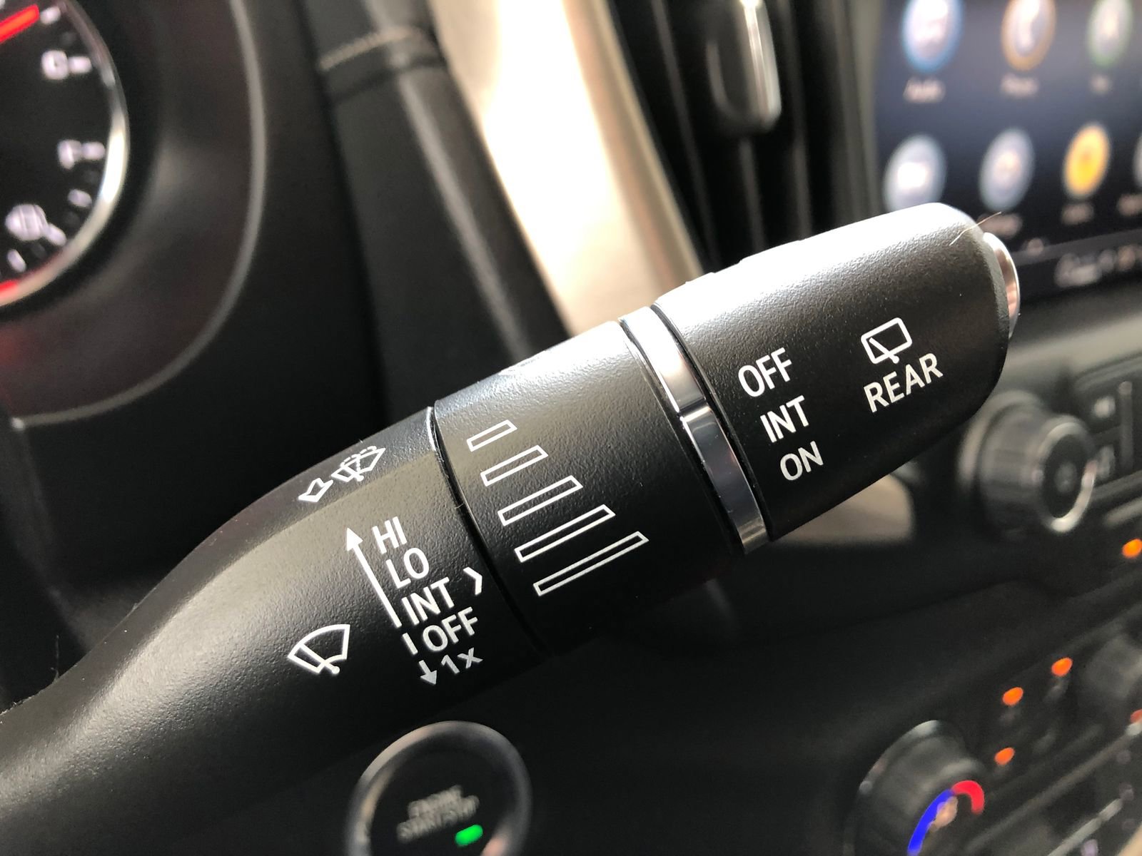 Used 2024 GMC Terrain Denali w/ Denali Premium Package image 33