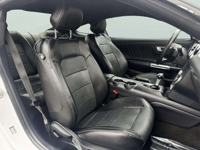 Used 2018 Ford Mustang Premium RWD image 39