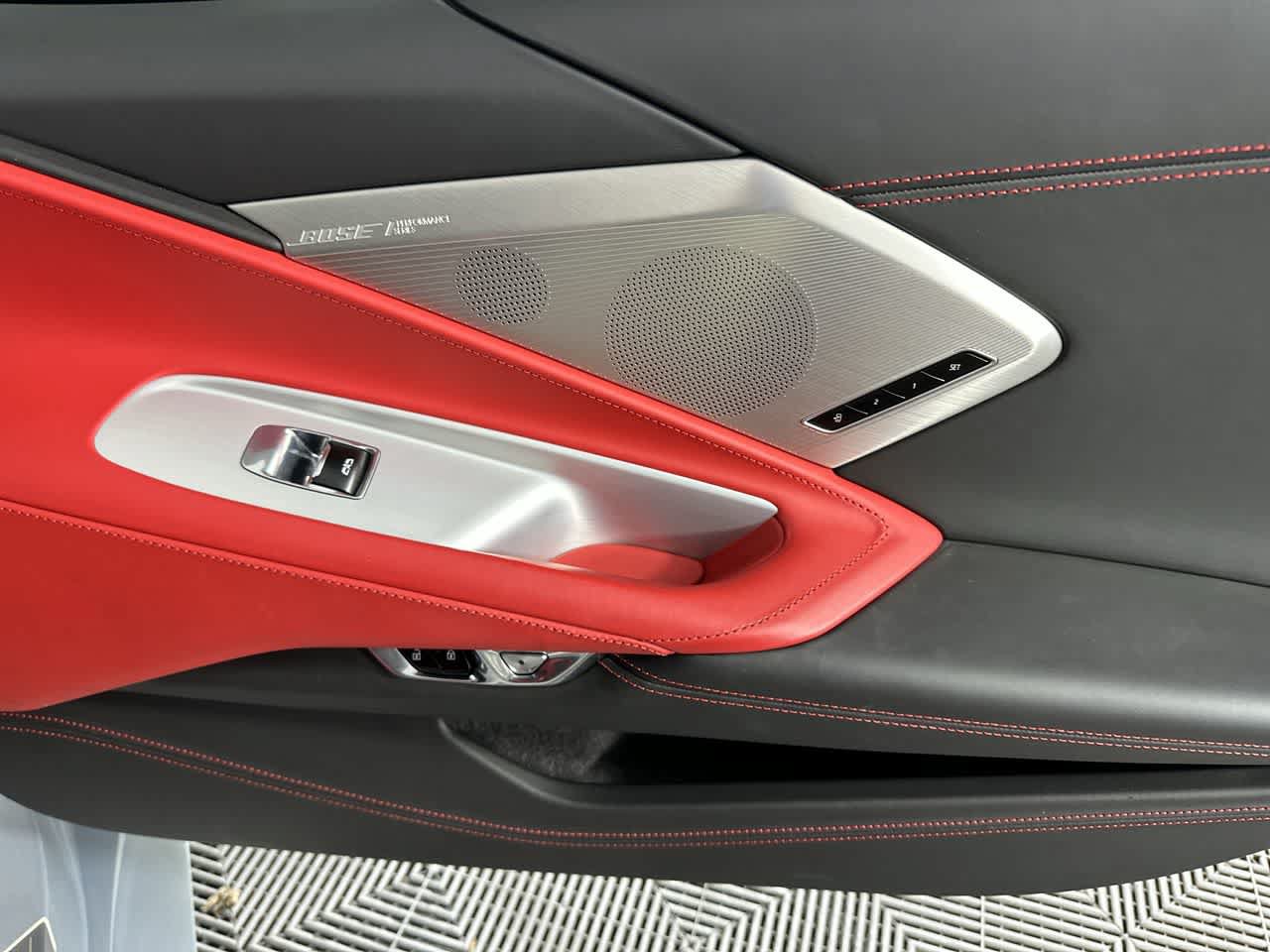 Used 2021 Chevrolet Corvette Stingray Premium Cpe w/ Z51 Performance Package RWD image 23