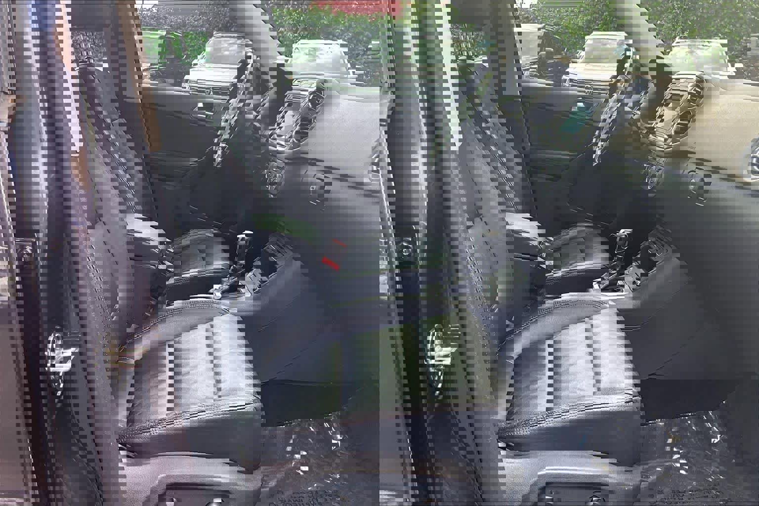 Used 2016 Volkswagen Tiguan SEL image 8