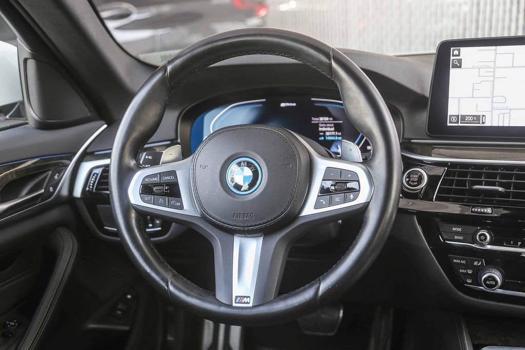 Certified 2023 BMW 530e w/ M Sport Package RWD image 12